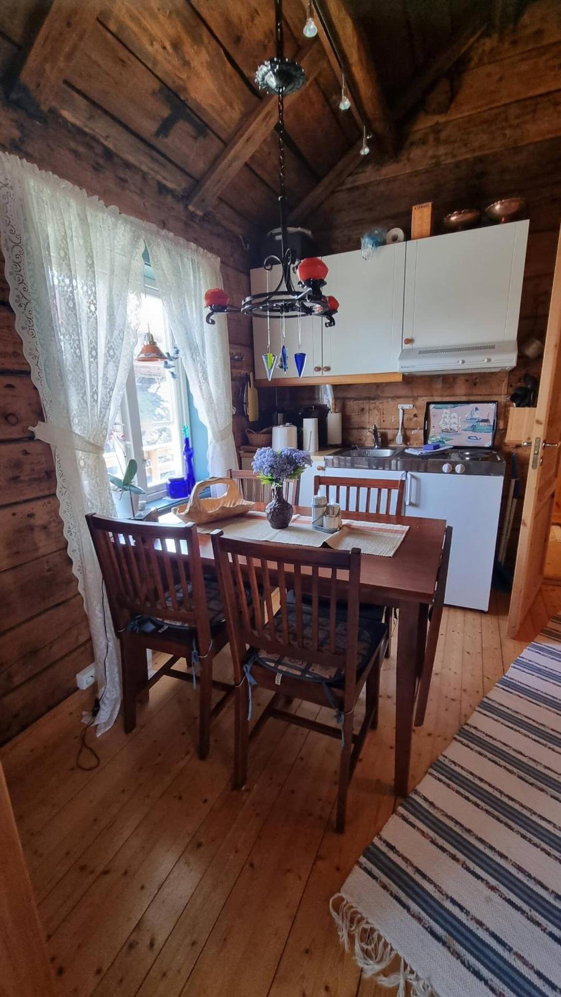 Koselig Rorbu Pa Tind Villa Sorvagen Exterior photo